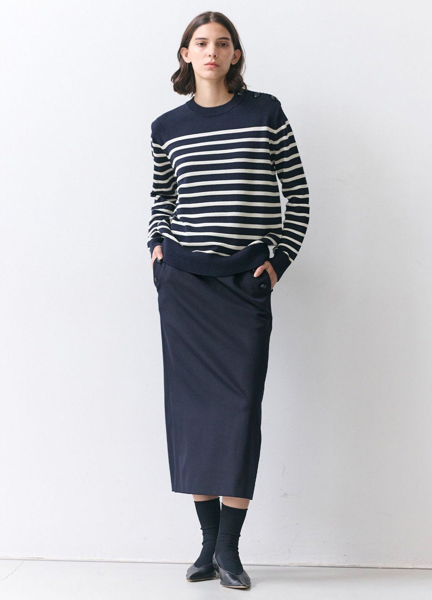 親膚橫條圓領針織衫